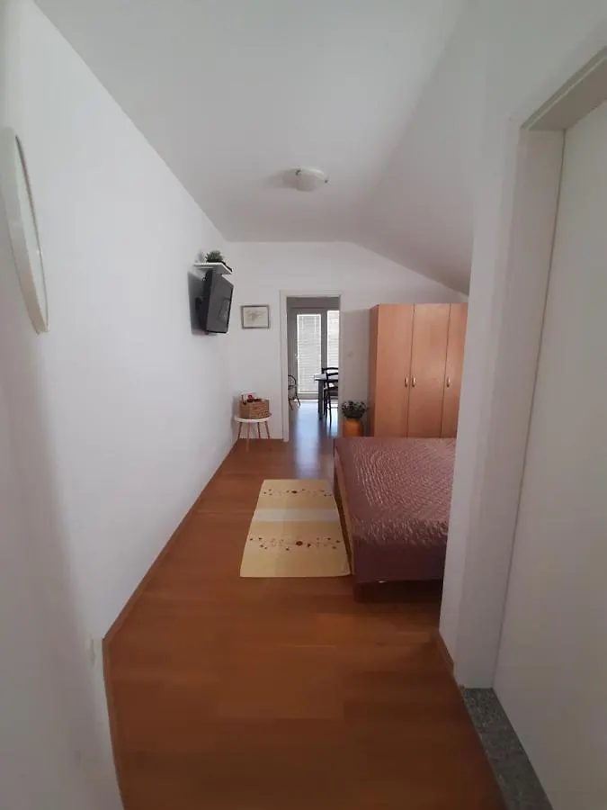 Nena 2 Apartment Sukosan Croatia